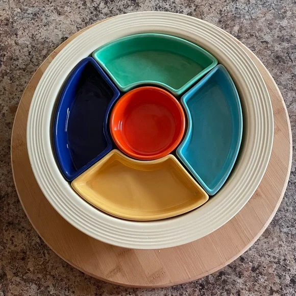 Vintage Fiesta Relish Tray EXCELLENT condition. Circa 1945. All original colors. - Picture 1 of 12